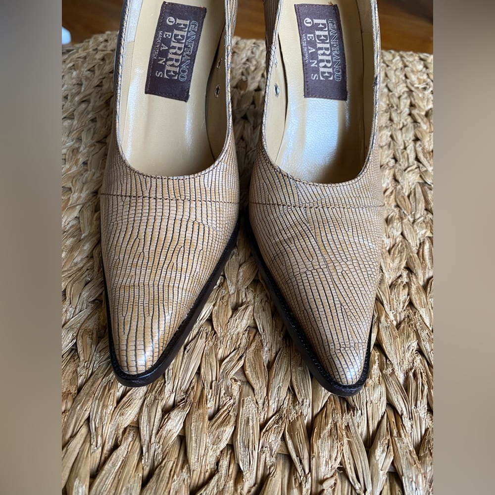 EUC GIANFRANCO FERRE HEELS 36.5- NEVER WORN